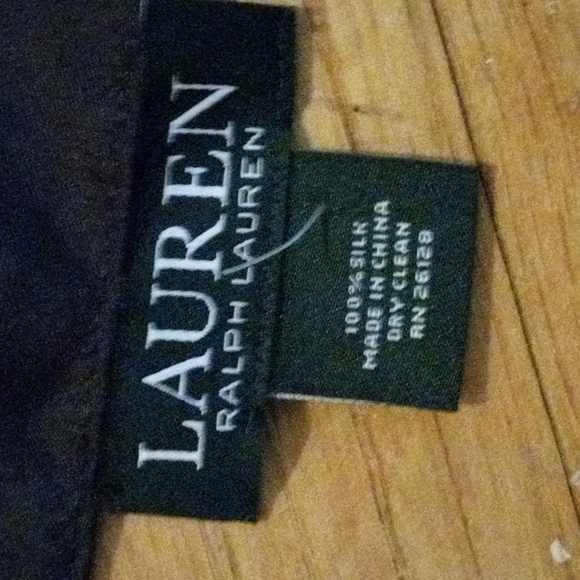 Lauren Ralph Lauren Scarf - Picture 4 of 4